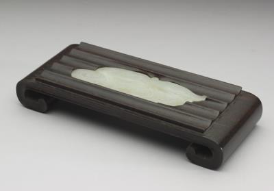 图片[2]-Red sandalwood brush rest with jade inlay, Qing dynasty (1644-1911)-China Archive